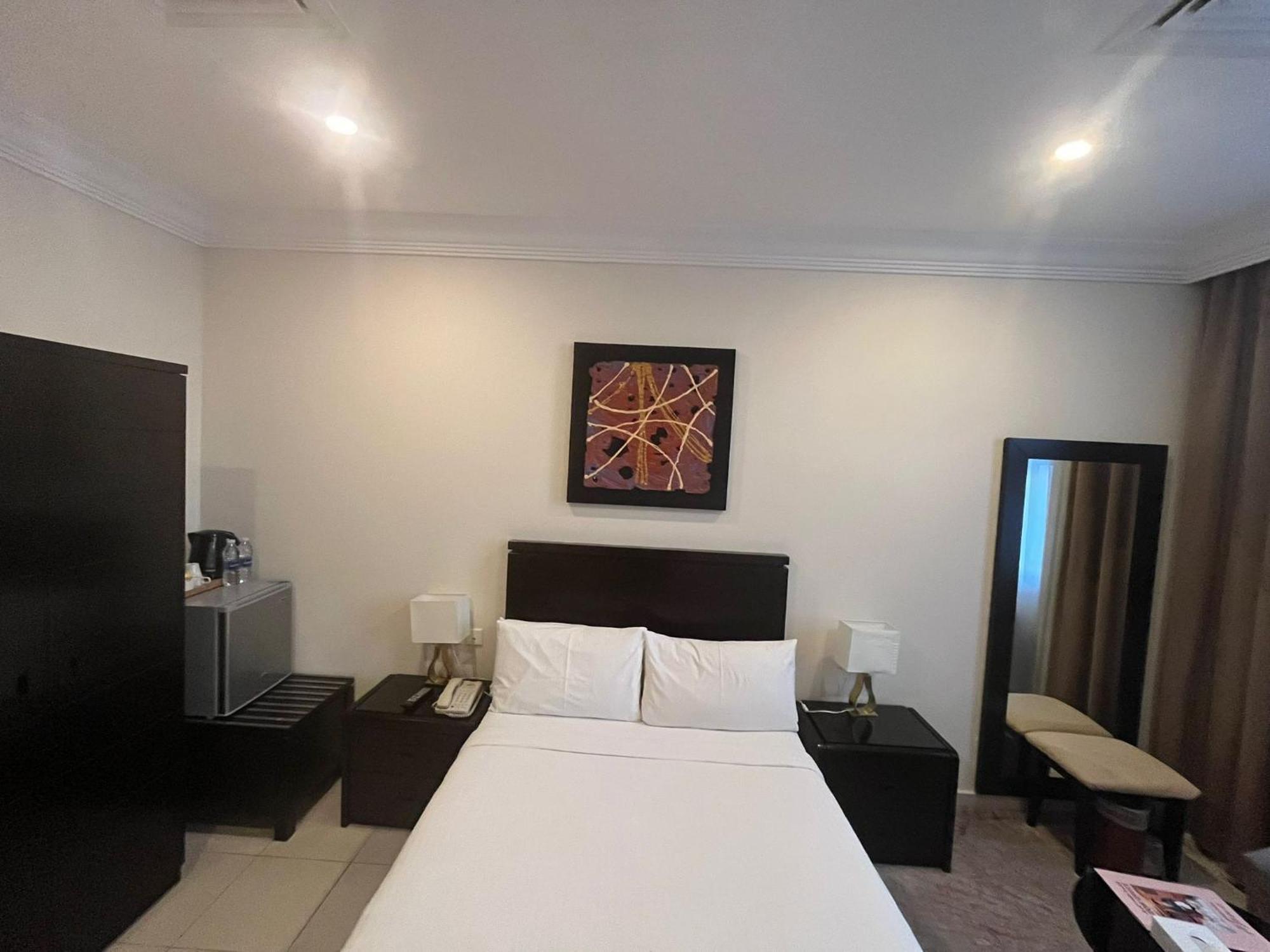 Costa Del Sol Hotel By Arabian Link Kuwait City Екстер'єр фото